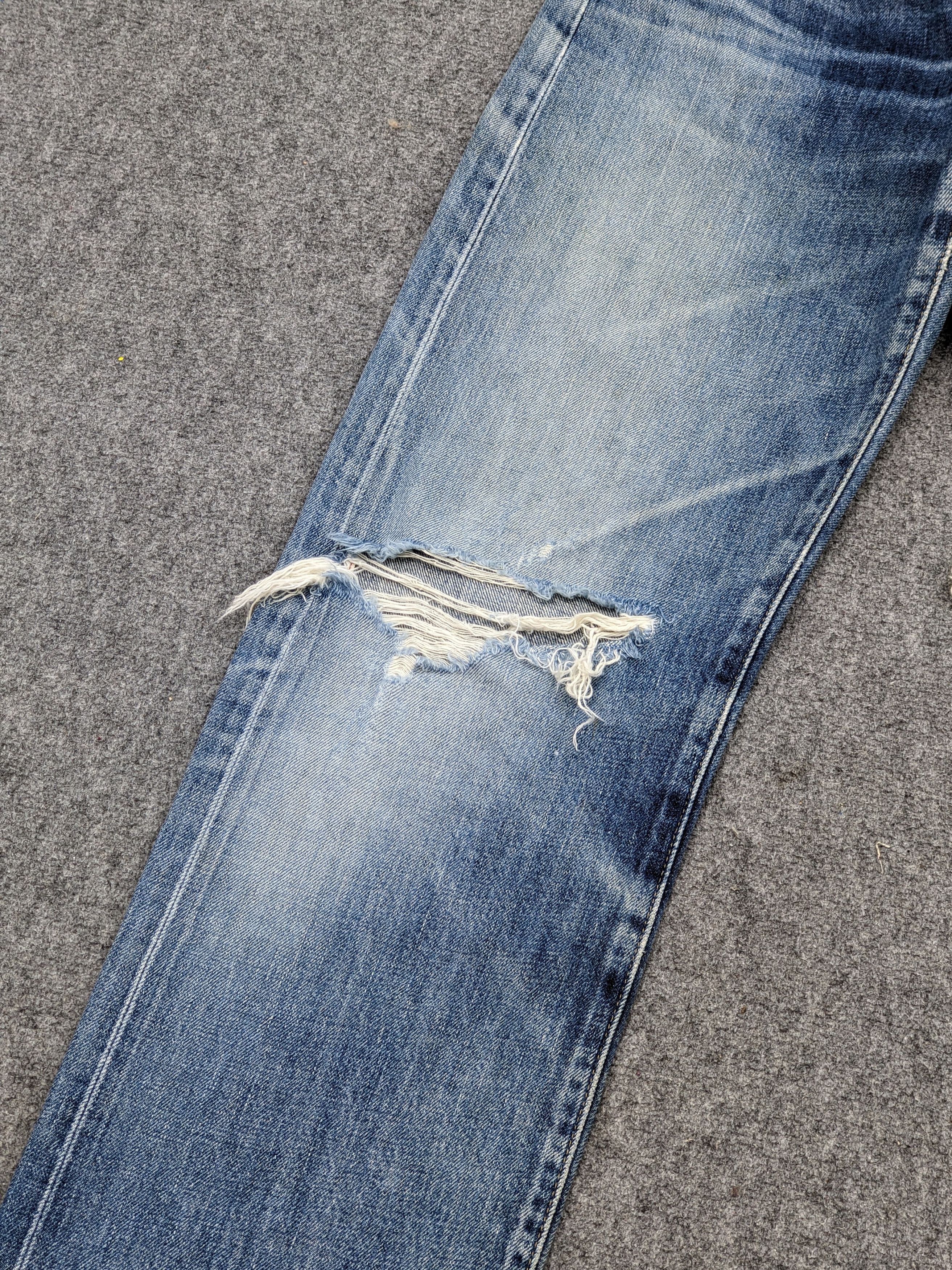 Levi's × Vintage Vintage 90s Levis 702 Selvadge Buckle Back Big E Jeans DJ21 Size US 28 / EU 44 - 12 Thumbnail