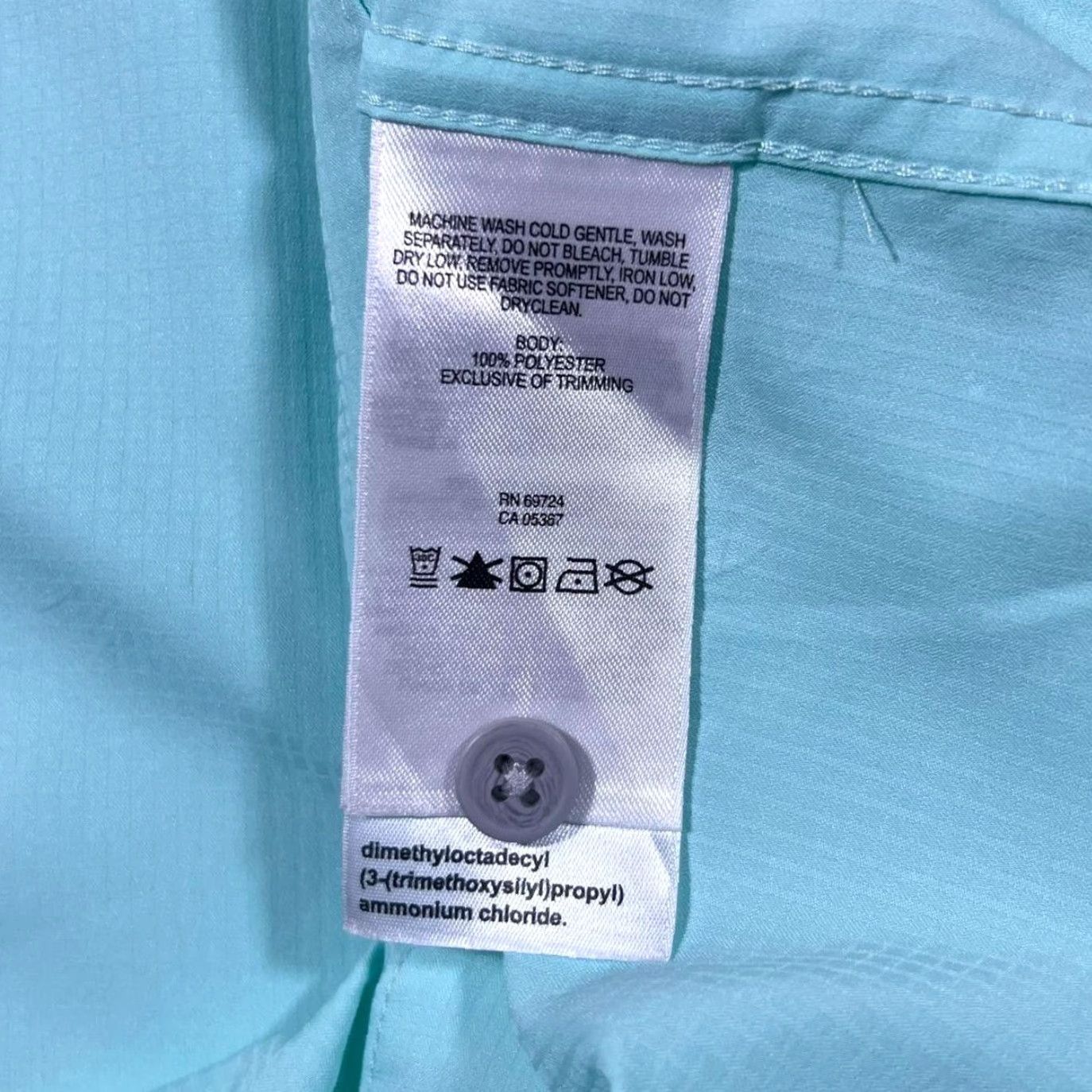 Vintage Columbia Shirt Mens Sz L Omni-Wick Advanced Evaporation Polyester Button-Up Turquoise Blue 100% Polyester Regular Fit Casual Front Pocket Damage Size US L / EU 52-54 / 3 - 4 Thumbnail