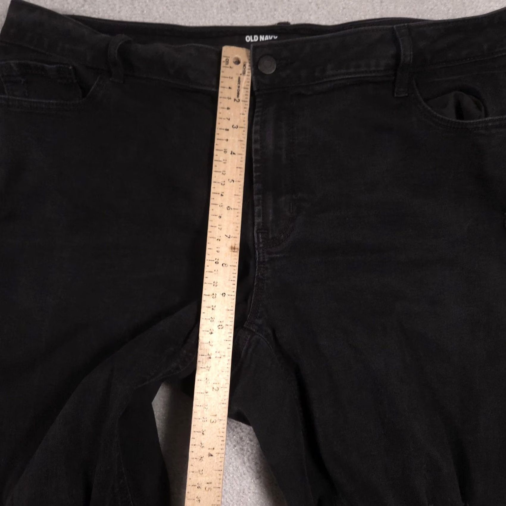 Old Navy Old Navy Rockstar Super Skinny Jeans Womens 20 Black Distressed Raw Hem Capri Size 42" / US 20 - 7 Thumbnail