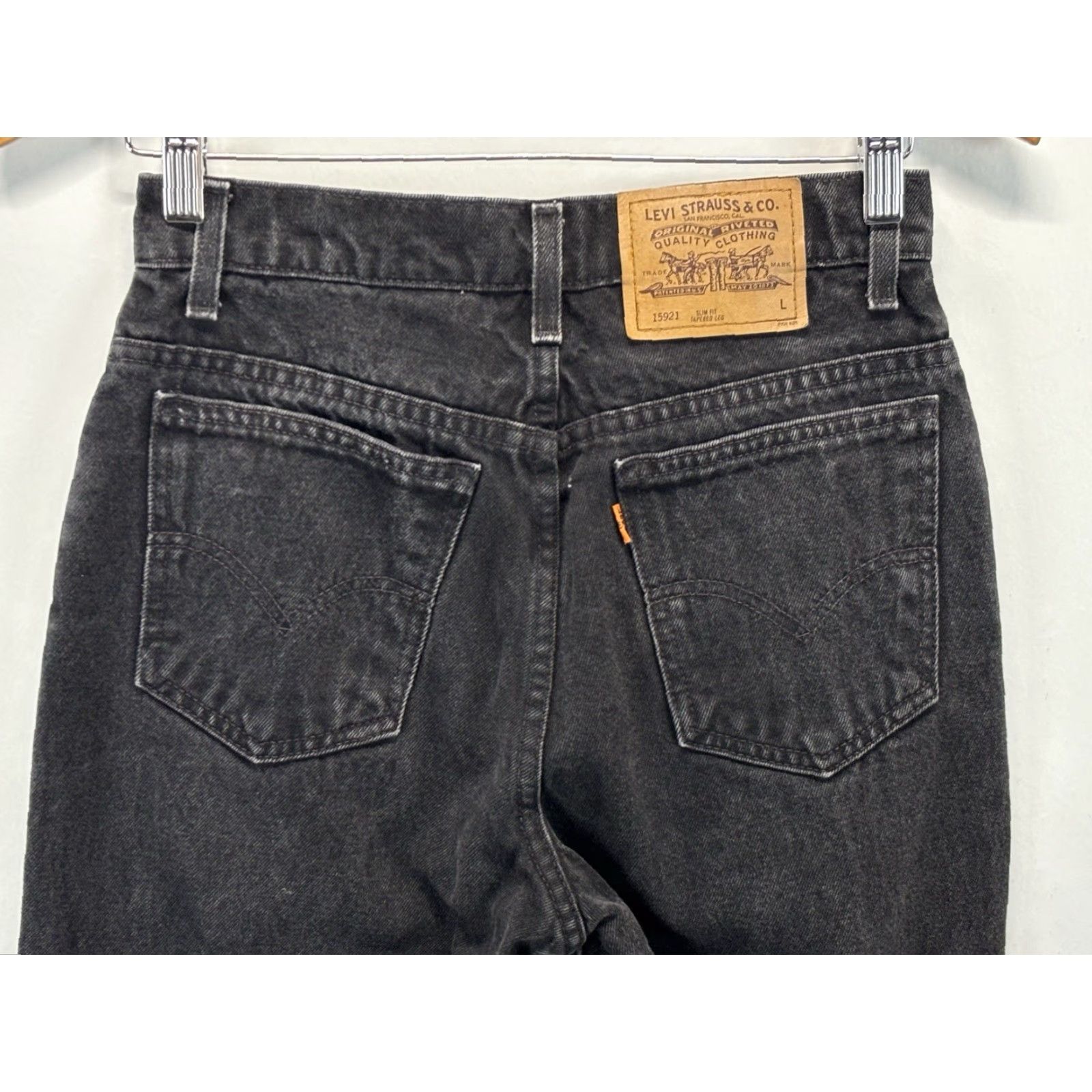 Levi's VINTAGE Levi's 912 Jeans - Black - Women - Size 6 Tall - 33" Inseam - Slim Fit - Tapered Leg - 1997 Orange Tab - High Rise - Cotton Denim Size 28" / US 6 / IT 42 - 4 Thumbnail
