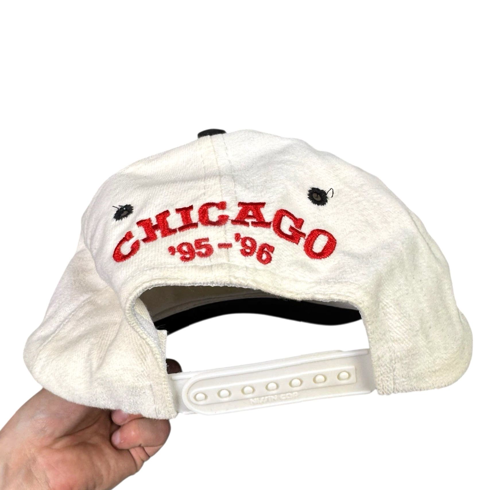 Vintage VINTAGE Nissan Chicago Bulls Hat 95 96 90s 3-peat Adult Snapback Trucker Cap Size ONE SIZE - 6 Thumbnail