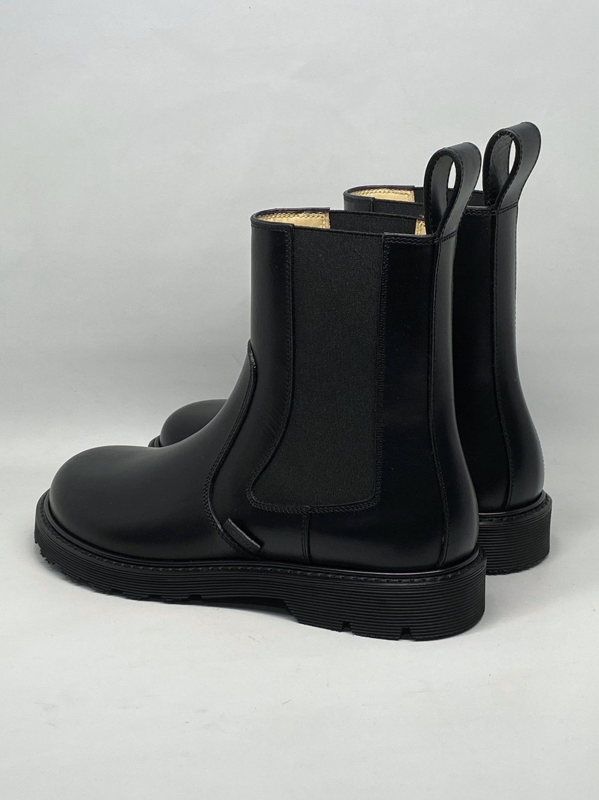 Loewe LOEWE Blaze Leather Chelsea Boots size 37 Size US 7 / IT 37 - 7 Thumbnail