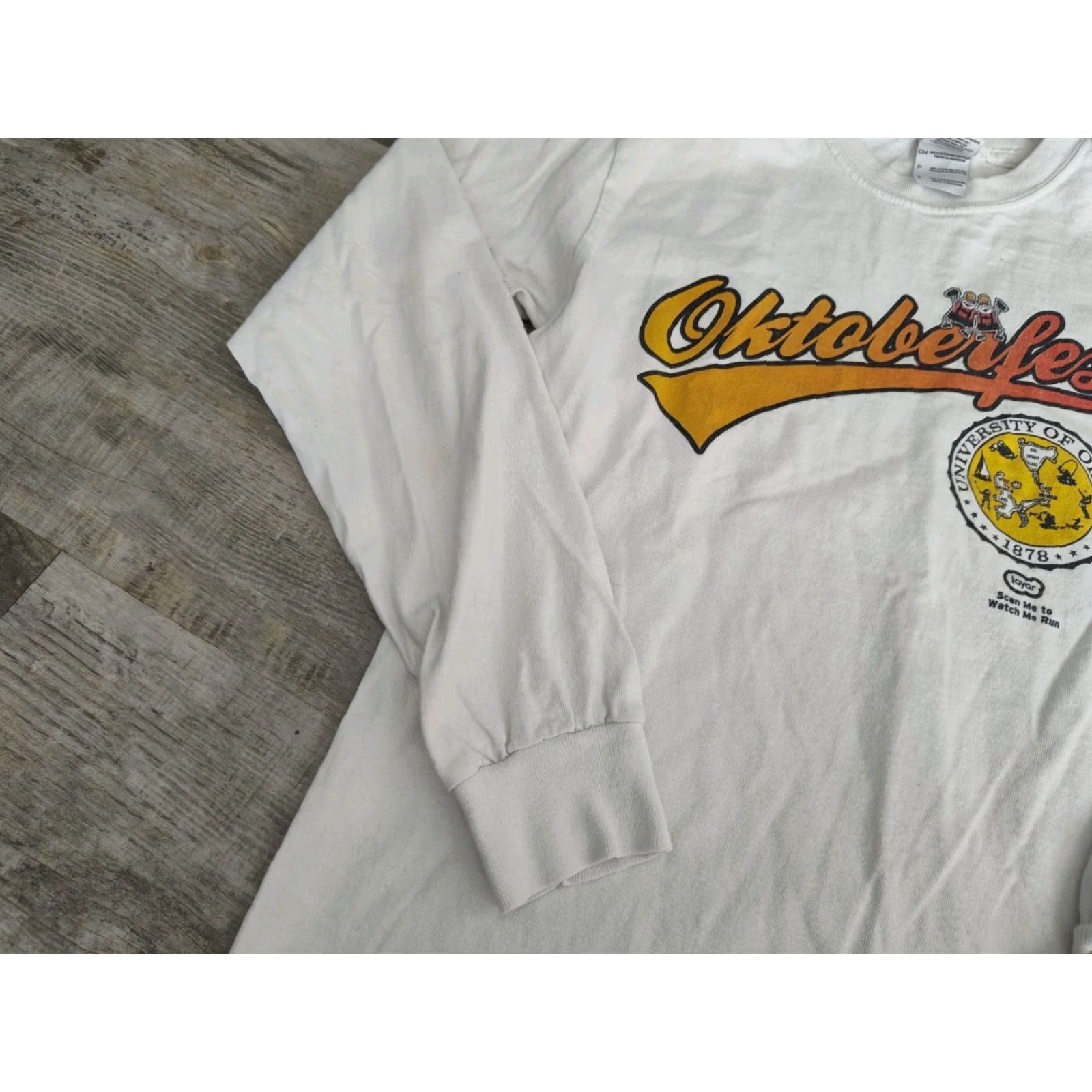Gildan VINTAGE Gildan Oktoberfest University of Okoboji Long Sleeve Tee Shirt Size Small White Graphic Print Unisex Adult Size US S / EU 44-46 / 1 - 3 Thumbnail
