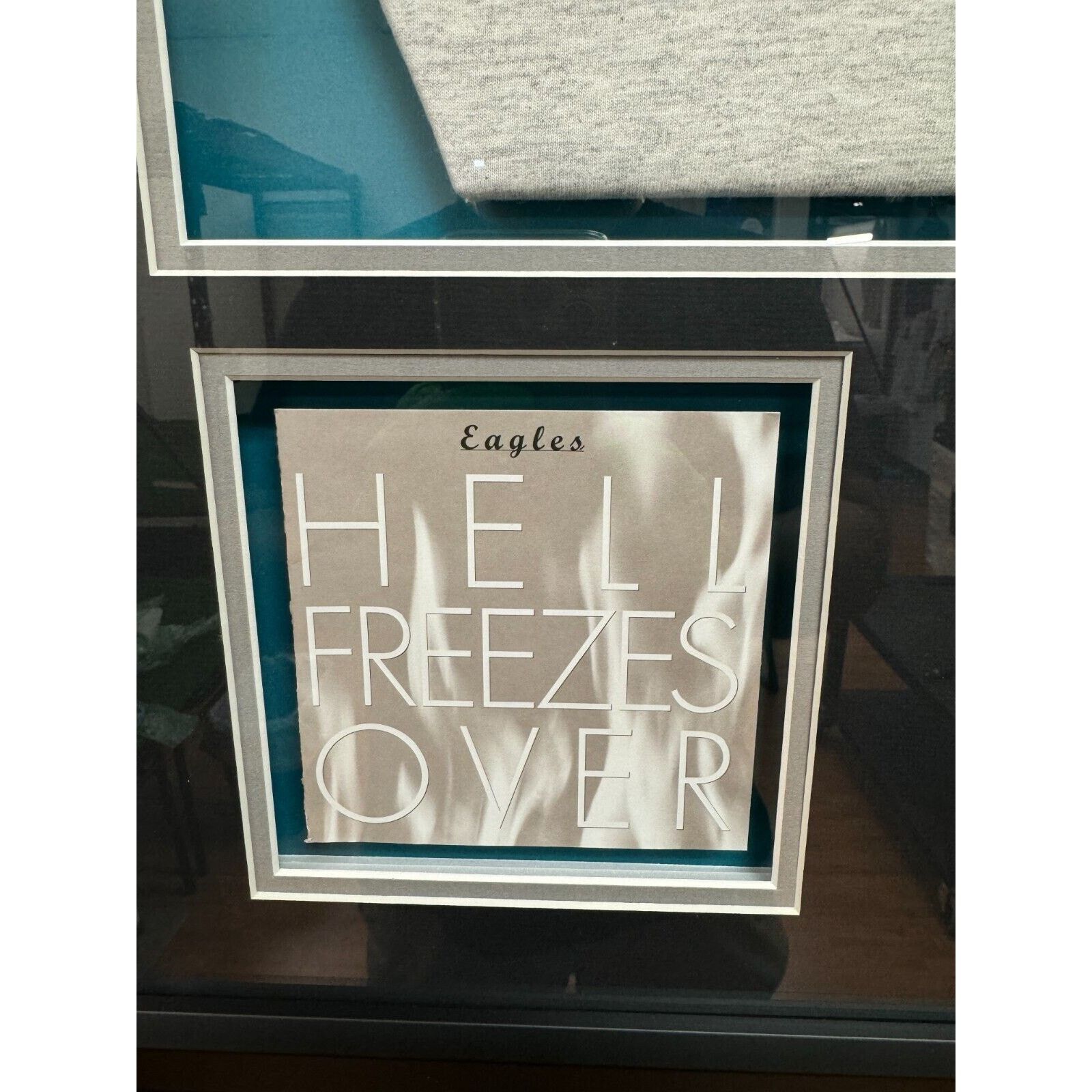 Vintage 1994 Eagles Hell-Freezes Over Tour Memorabilia Authentic Size US L / EU 52-54 / 3 - 7 Thumbnail