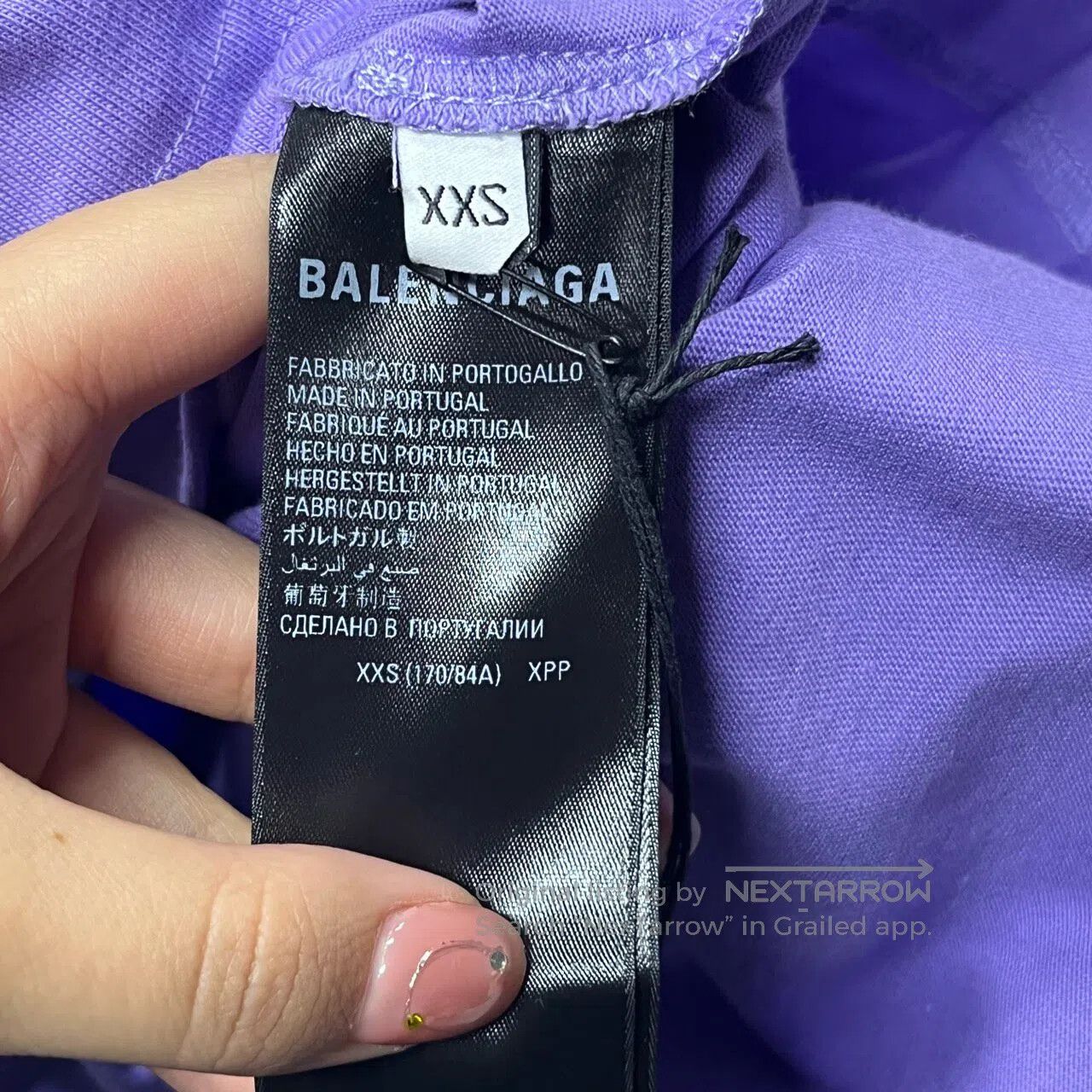 Balenciaga Balenciaga Letter-shaped logo printed, solid-color round-n Size US XXS / EU 40 - 7 Thumbnail