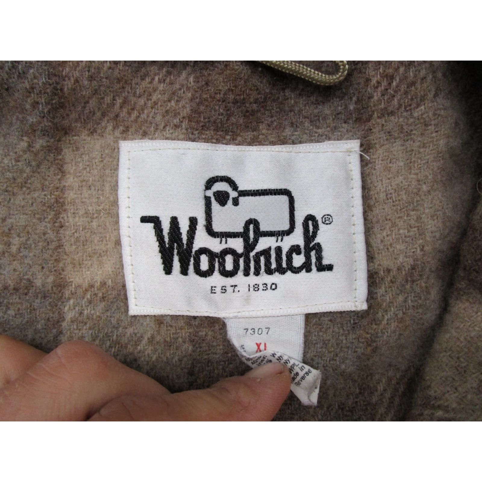 Vintage VINTAGE Woolrich Jacket Plaid Flannel Lined Hooded Wool Size XL Beige Men 90s Size US XL / EU 56 / 4 - 2 Thumbnail