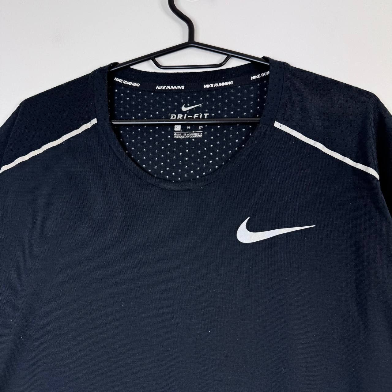 Nike Nike Dri-Fit Long Sleeve Running Black Performance Size XL Size US XL / EU 56 / 4 - 2 Thumbnail