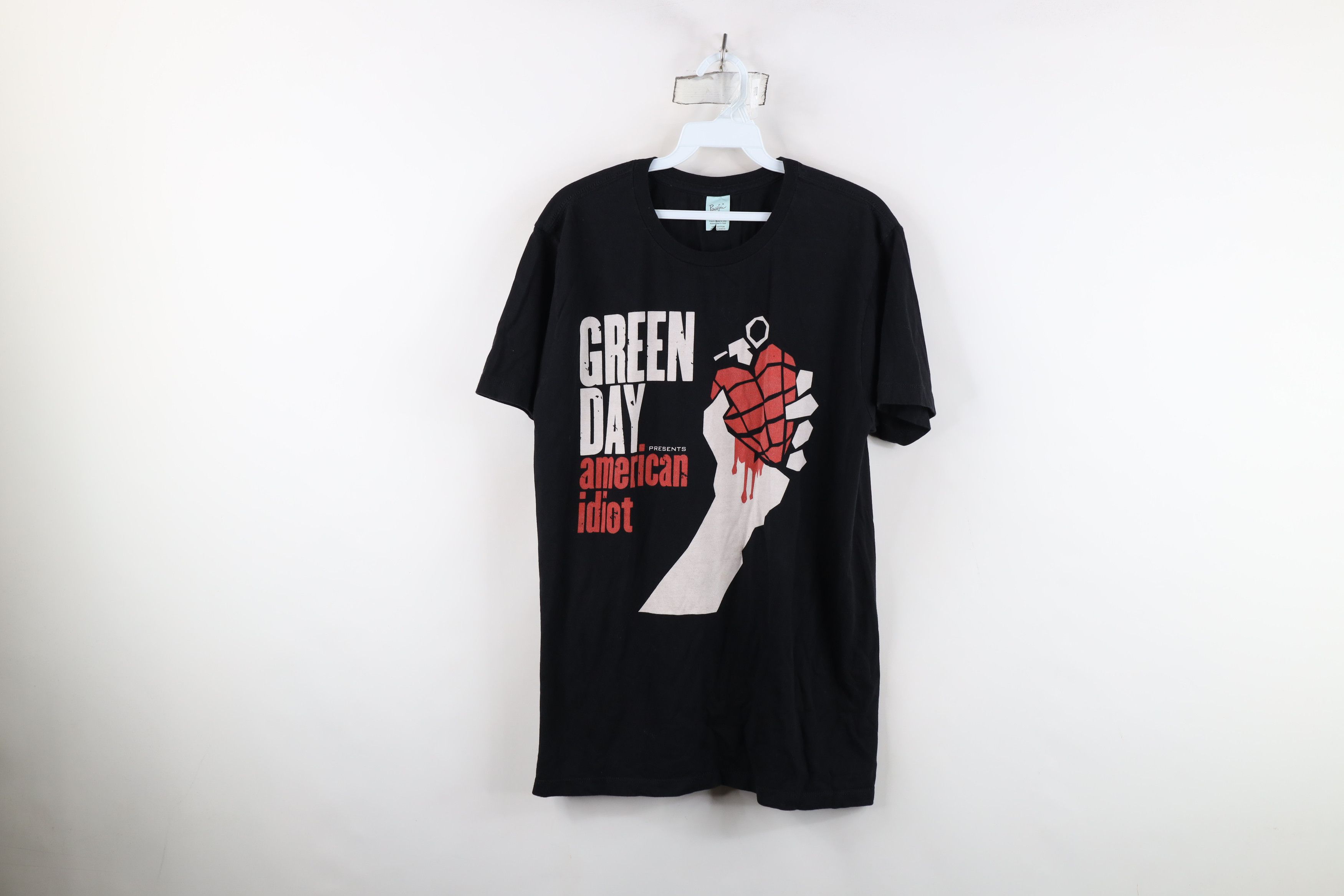 Vintage Vintage Y2K 2004 Idiot Green Day Band Short Sleeve T-Shirt Size US L / EU 52-54 / 3 - 1 Thumbnail