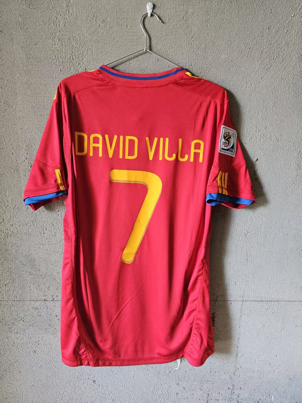 Other 2010 Spain 7 David Villa Jersey Home Size US L / EU 52-54 / 3 - 2 Thumbnail