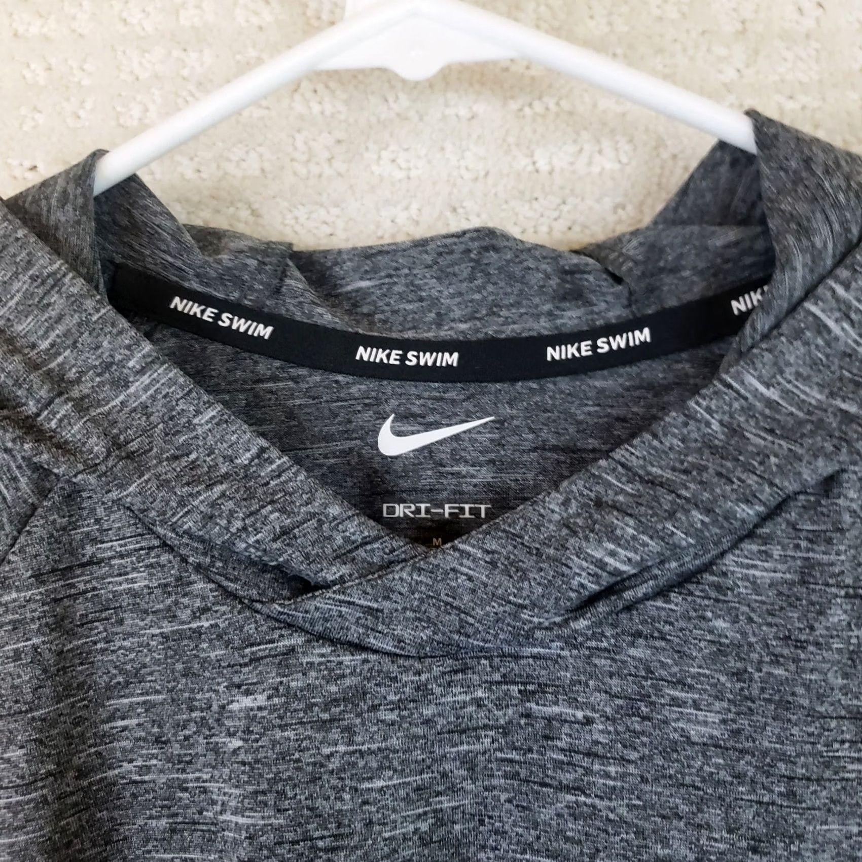 Nike Nike Longsleeve Hooded Dri-Fit Hydroguard Medium Hoodie UPF-40 Nike Swim Gray Mens M Hoodie Size US M / EU 48-50 / 2 - 4 Thumbnail