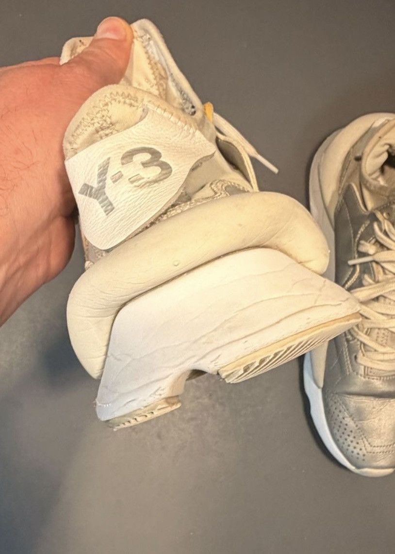 Yohji Yamamoto Adidas Y-3 honja low archive – size 43.5 (white/silver) Size US 10.5 / EU 43-44 - 3 Thumbnail