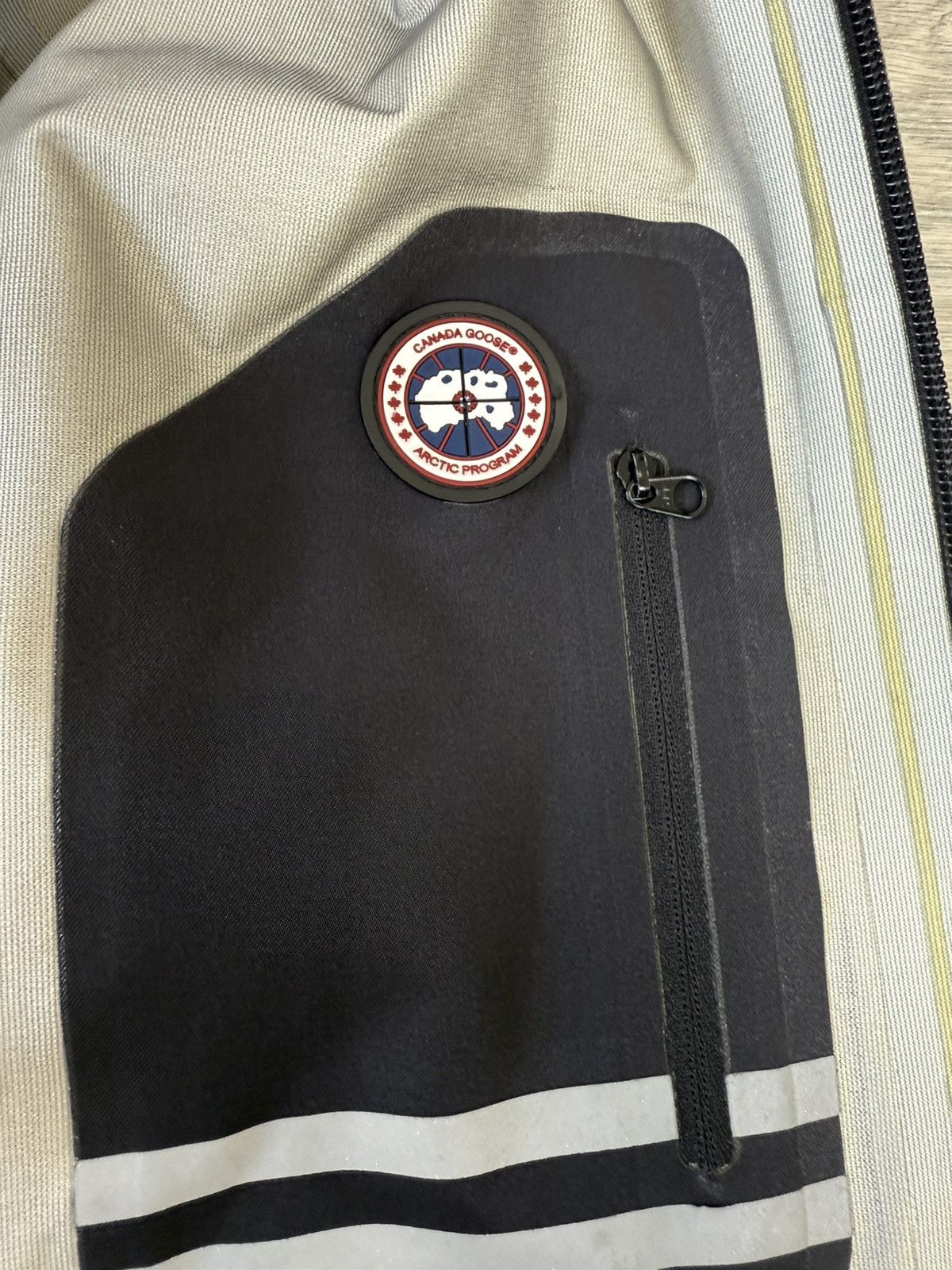 Canada Goose Canada Goose Moraine Shell Jacket 5332M Size US XL / EU 56 / 4 - 13 Thumbnail
