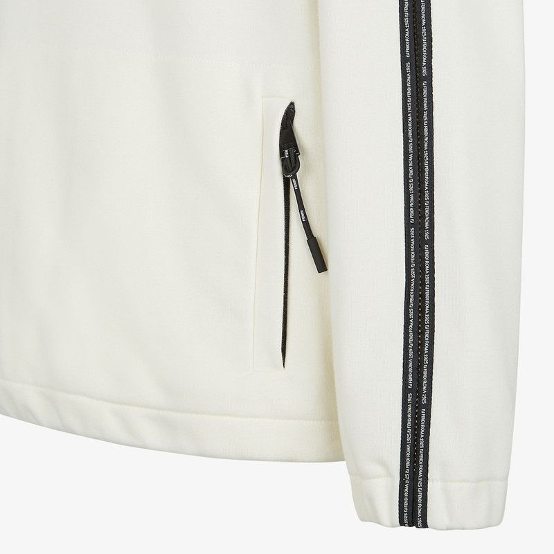 Fendi o1B3y1r0326 Sweatshirt in White/Black Size US XL / EU 56 / 4 - 3 Thumbnail