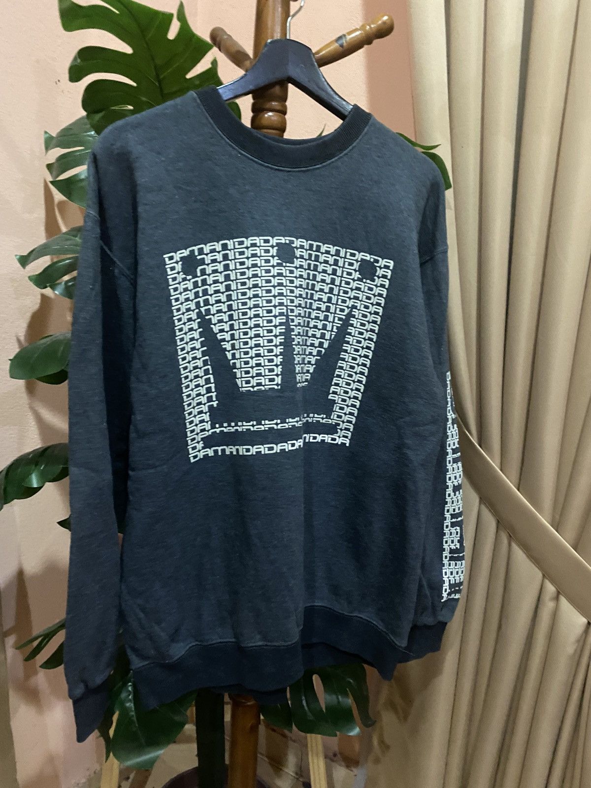 Vintage Dada Supreme Sweatshirt XL - 90s Hip-Hop Crewneck