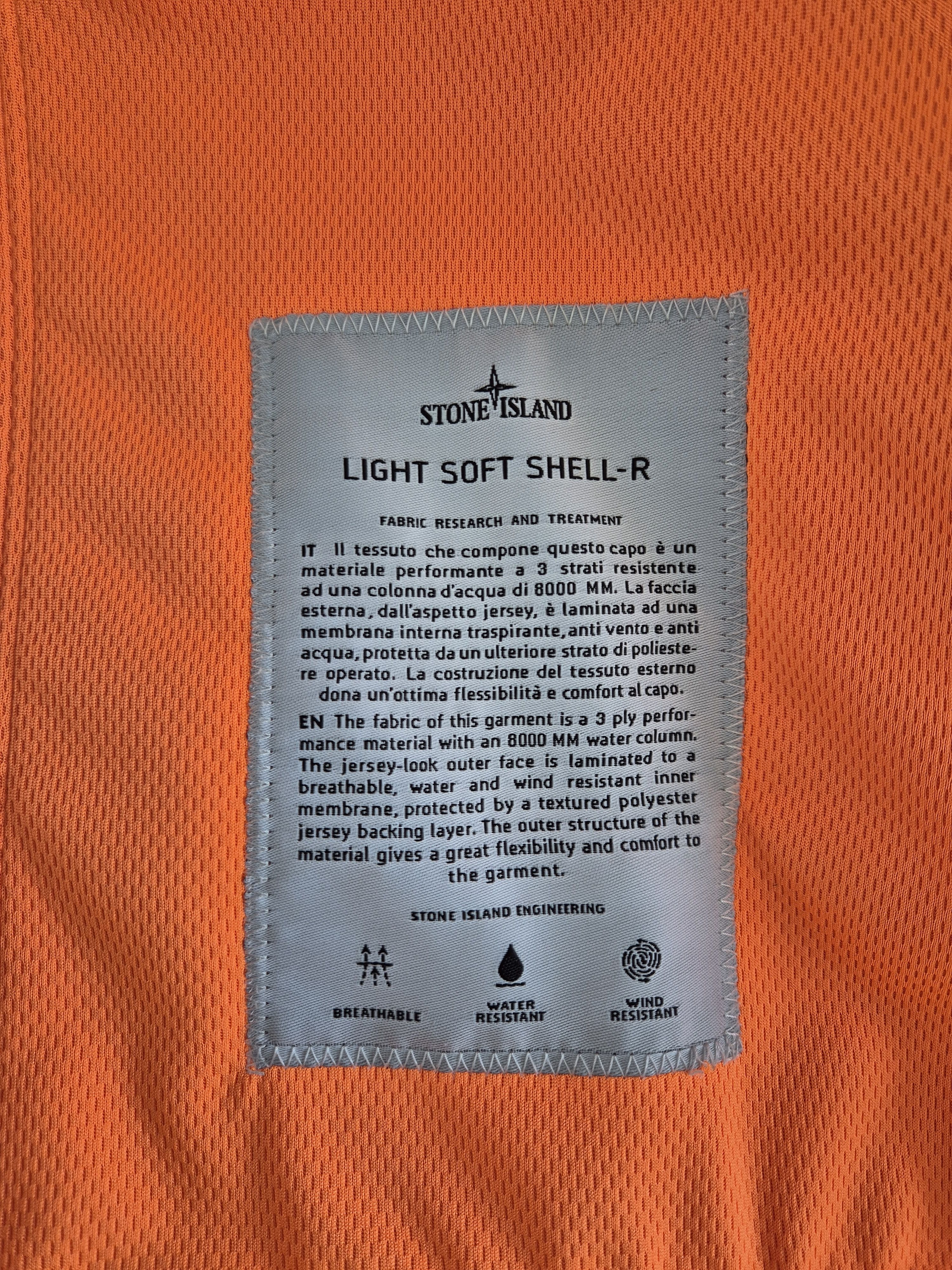 Stone Island Light Soft Shell R Size US L / EU 52-54 / 3 - 4 Thumbnail