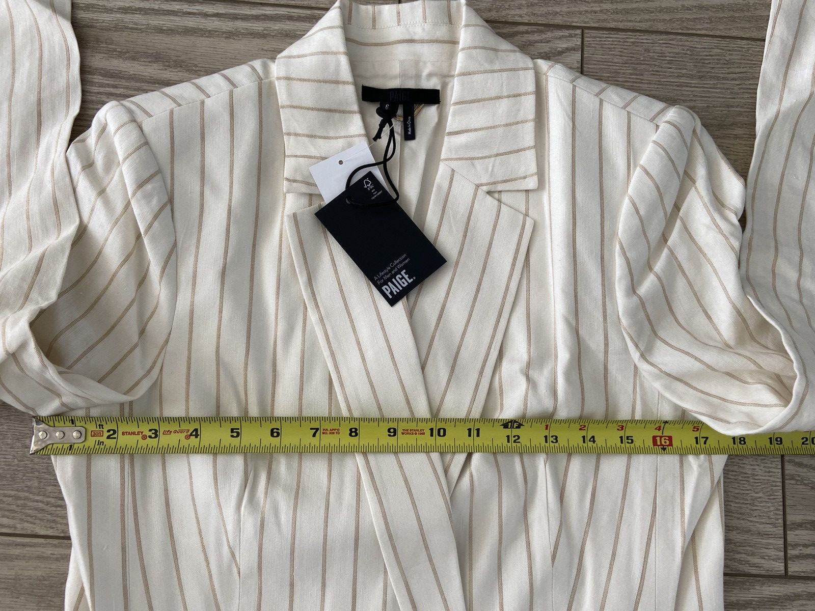Paige Paige women’s off white blazer. Size: 6. New with tags. Size S / US 4 / IT 40 - 5 Thumbnail