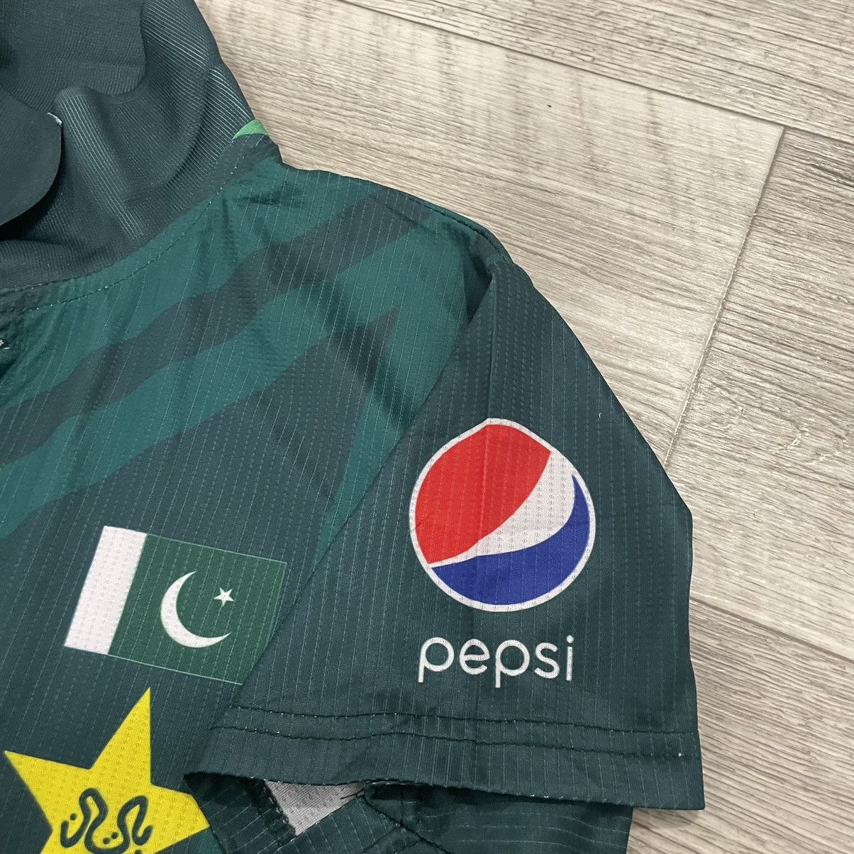 Other 🇵🇰 PAKISTAN icc pepsi tee shirt jersey match Size US L / EU 52-54 / 3 - 3 Thumbnail