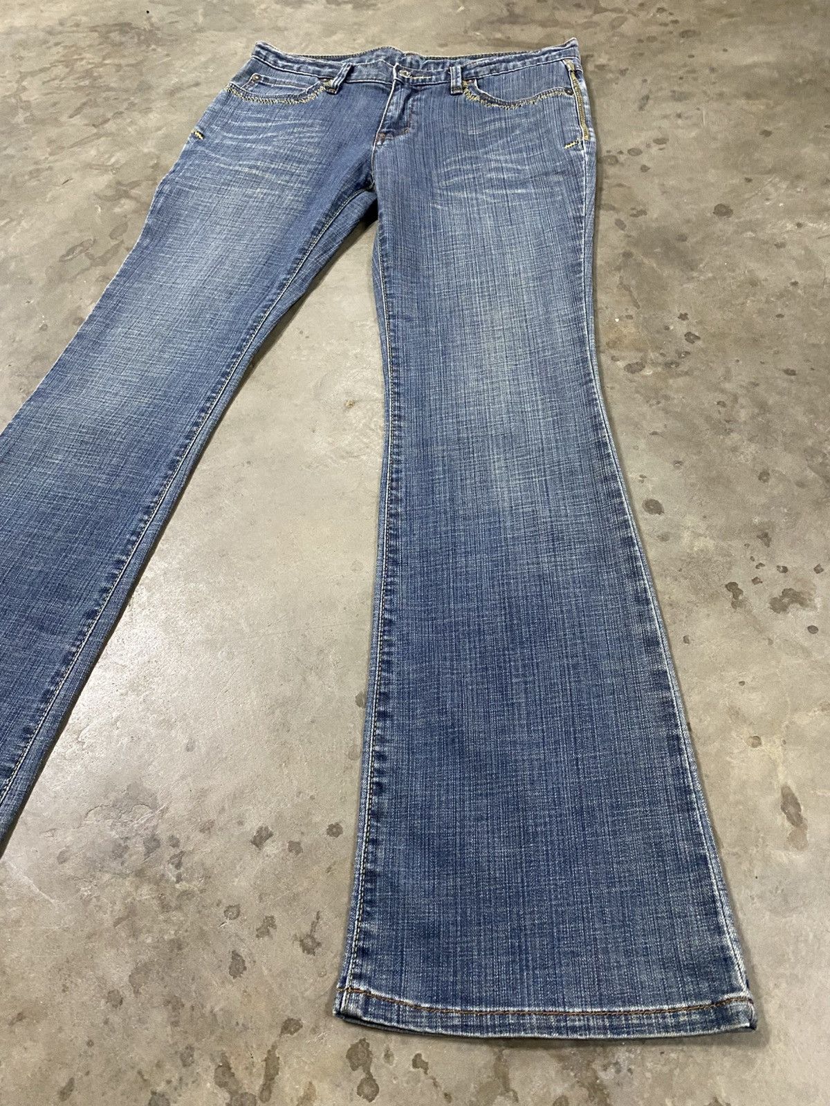 Uniqlo Flare Jeans Vintage Uniqlo Blue Stretch Denim @290 Size US 30 / EU 46 - 4 Thumbnail