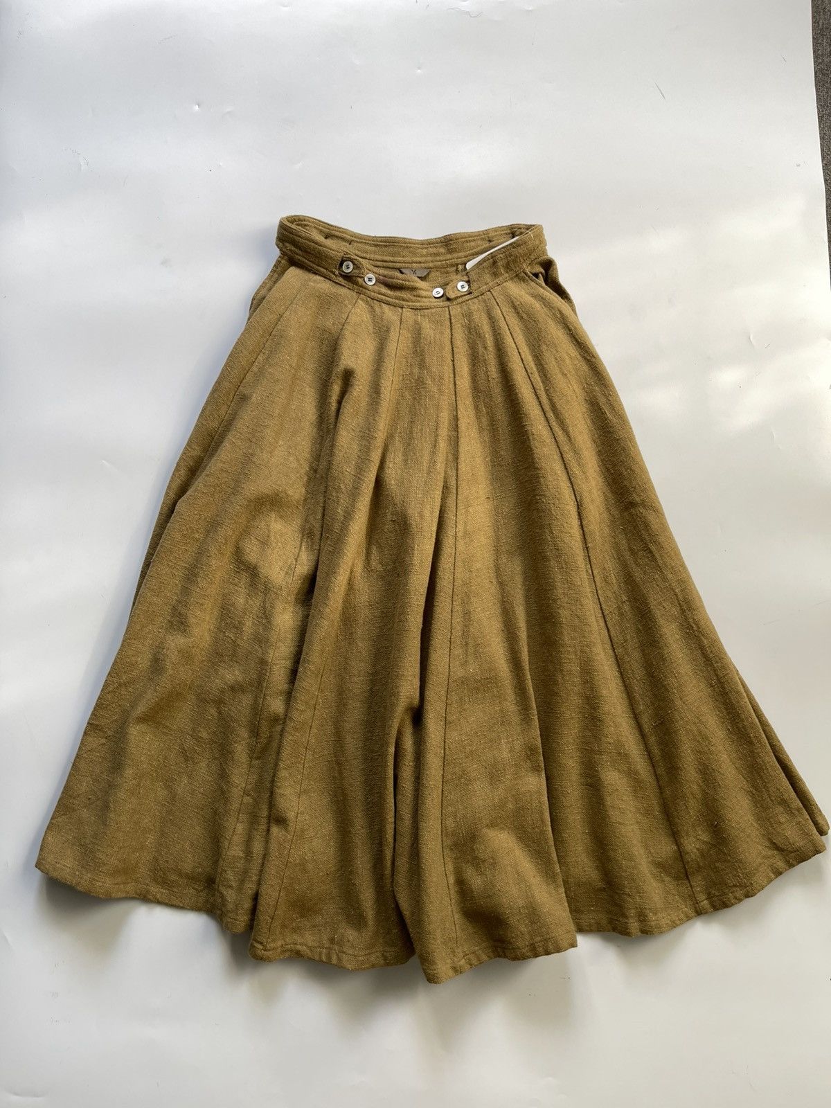 Yohji Yamamoto 80s Yohji Yamamoto Button-Tab Paneled Midi Skirt Size 26" / US 2 / IT 38 - 2 Thumbnail