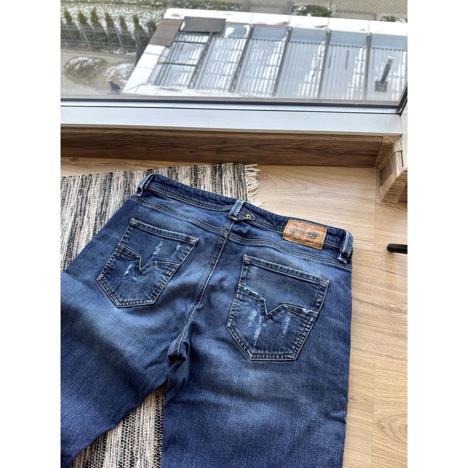 Diesel Diesel Jeans Vintage Big Logo Y2K Denim Pants Men Size 33 Blue Logo 90s Streetwear Straight Regular Inseam 30in Size US 33 - 6 Thumbnail