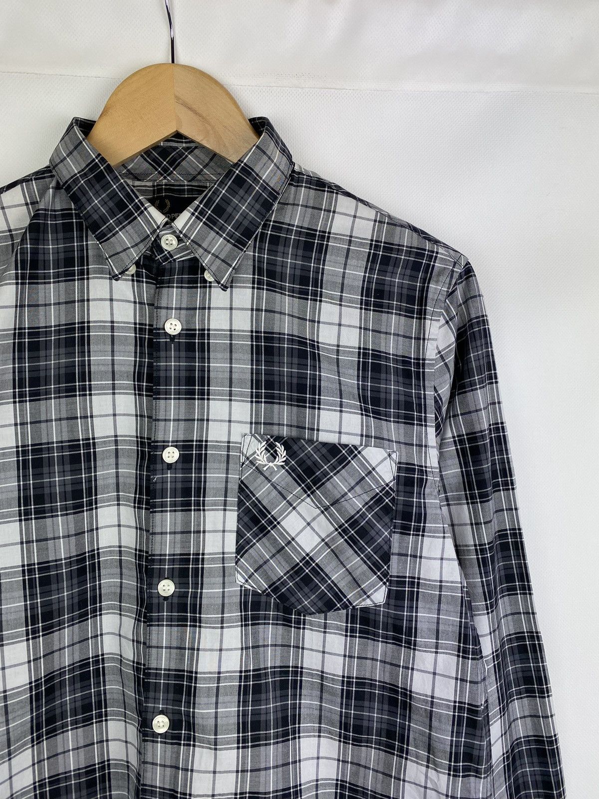 Fred Perry FP Fred Perry men’s long sleeve checked button up shirt Size US M / EU 48-50 / 2 - 6 Thumbnail