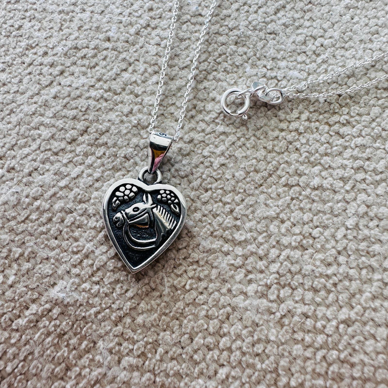 The Unbranded Brand 925 Sterling Silver Horse Pendant Necklace in Heart Shape Size ONE SIZE - 3 Thumbnail