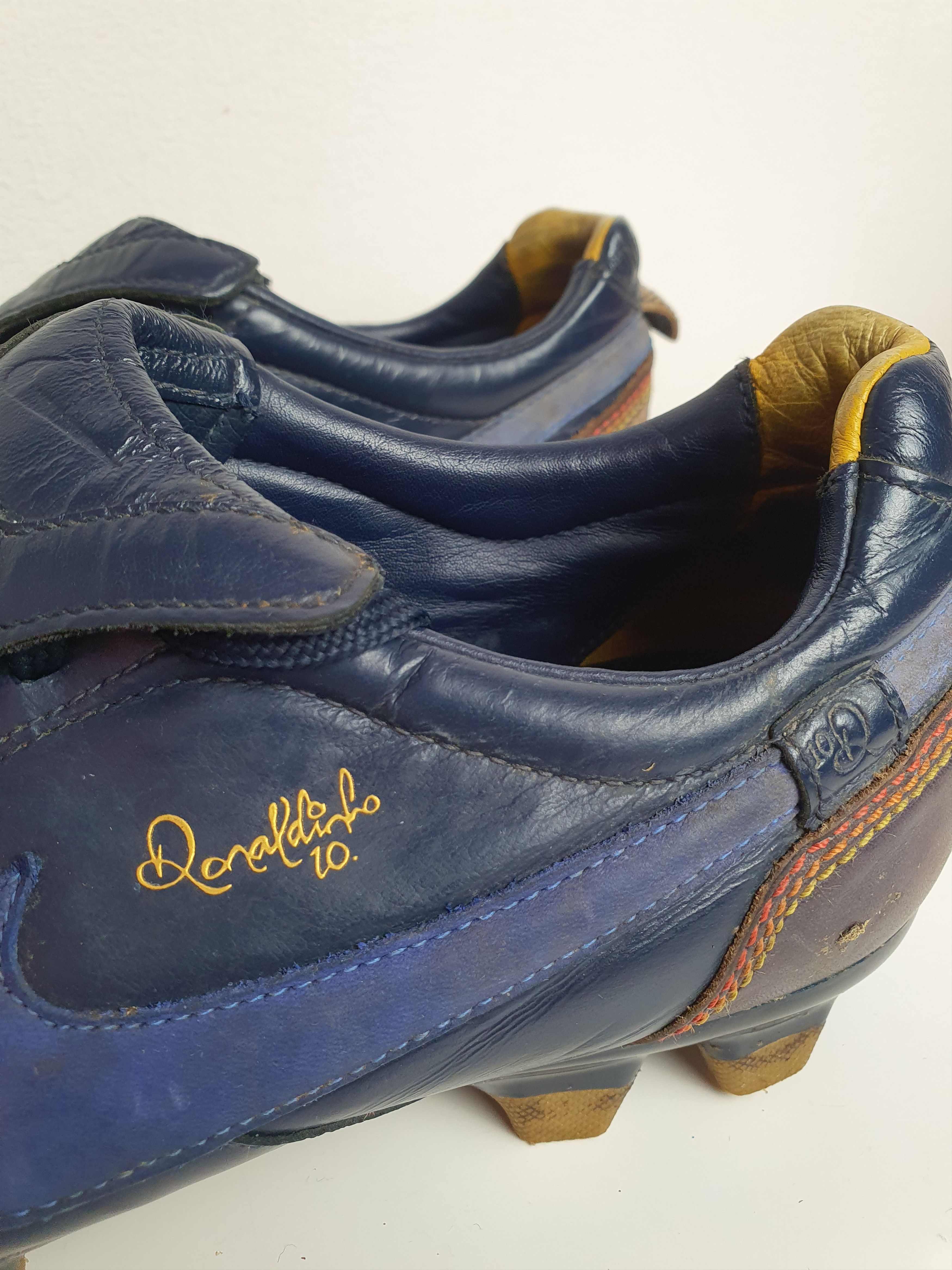Nike Vintage Football Boots Nike Rare Tiempo Leather Ronaldinho Size US 8.5 / EU 41-42 - 15 Thumbnail