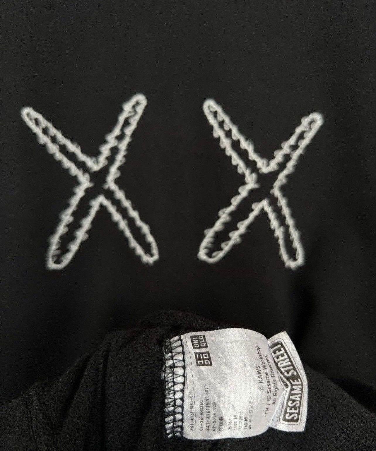 Kaws × Uniqlo Pick💥💥 Uniqlo x Kaws Sesame Street Black Sweatshirt Size US L / EU 52-54 / 3 - 8 Thumbnail