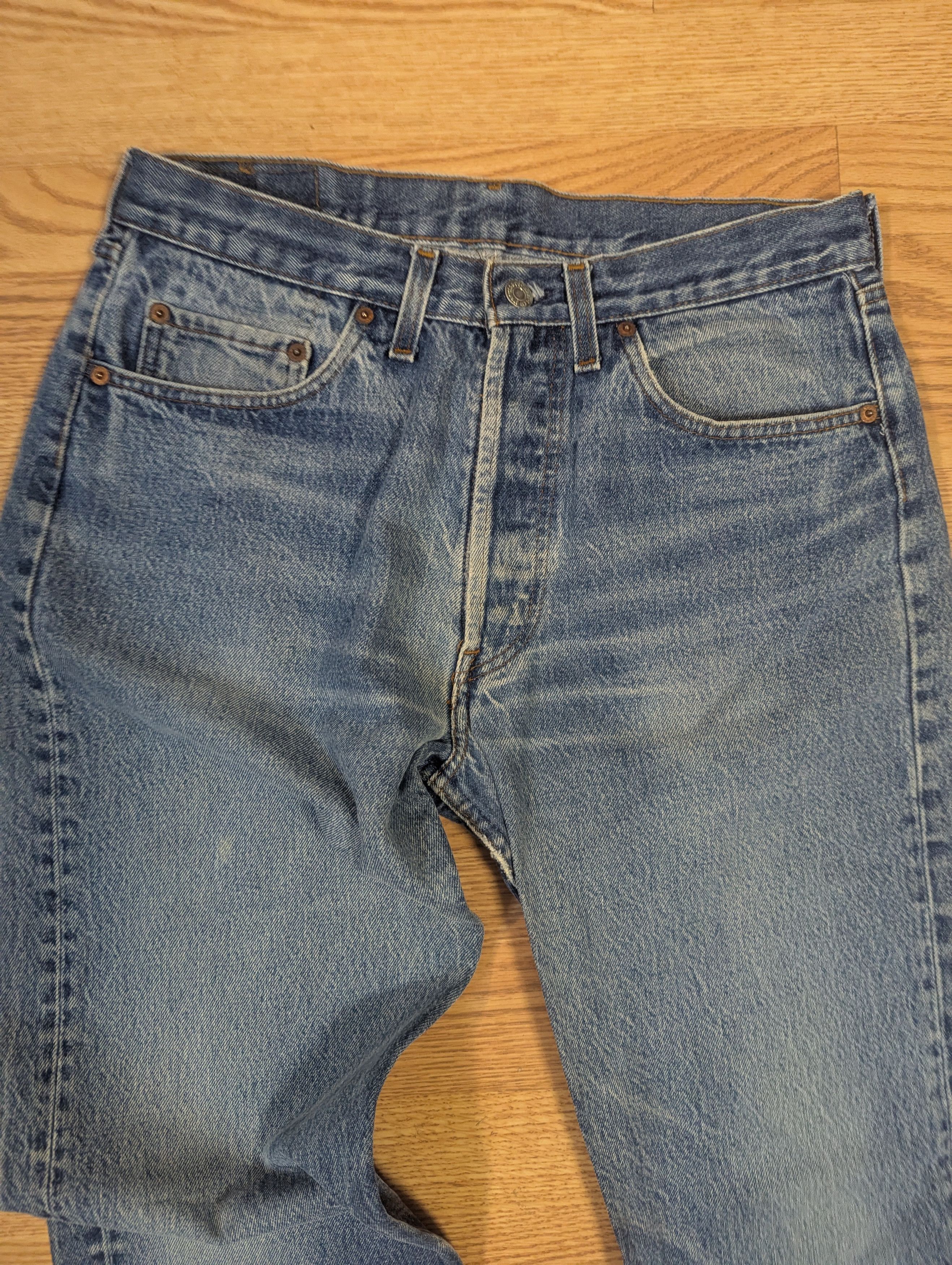 Jean × Levi's × Vintage Vintage Levis 501 Jeans Faded Blue Denim Size US 32 / EU 48 - 2 Thumbnail