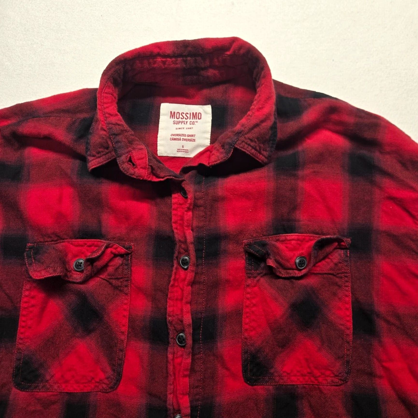 Mossimo Mossimo Supply Co Shirt Over Size Plaid Flannel Adult Men's Size S Small Red Cotton Button-Up Size S / US 4 / IT 40 - 2 Thumbnail