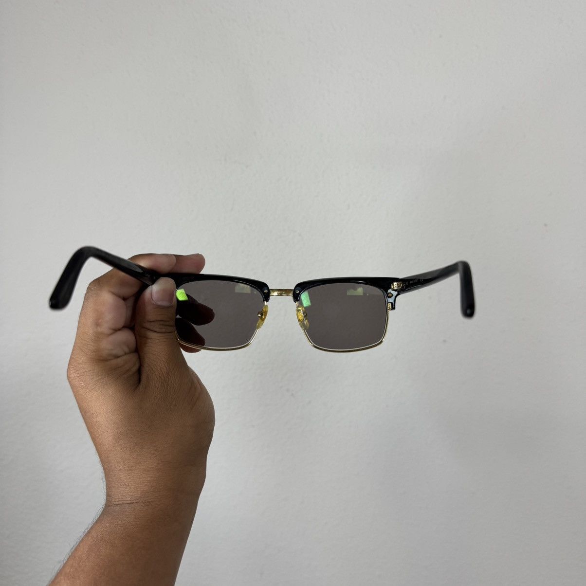 Cartier Cartier Black sunglasses with gold accents Size ONE SIZE - 7 Thumbnail