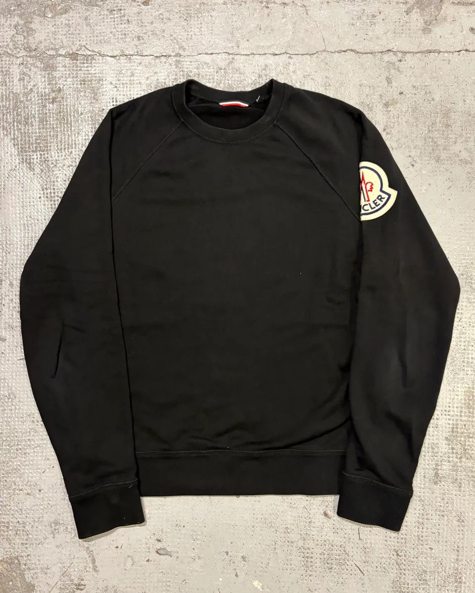 Moncler Moncler Black Logo Crewneck Sweater Size US M / EU 48-50 / 2 - 1 Thumbnail