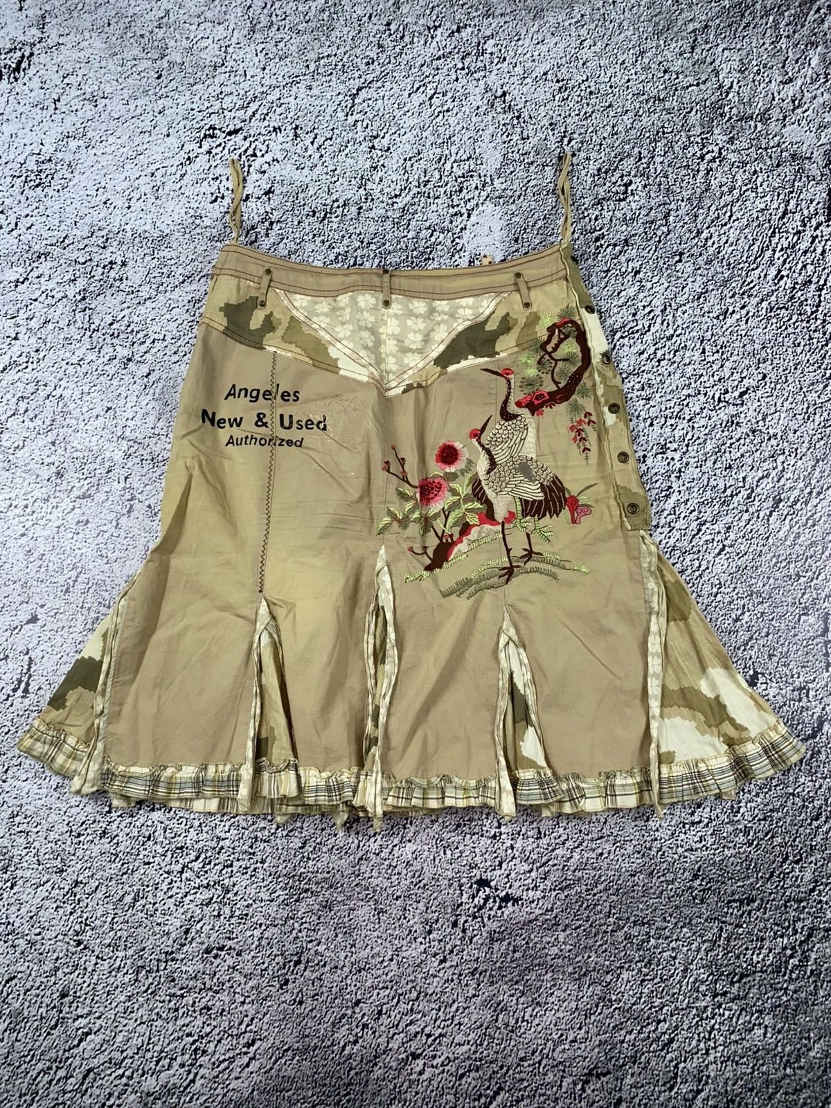 Vintage Vintage Y2K camo pleated midi skirt 00s juicy style Size 30" / US 8 / IT 44 - 4 Thumbnail