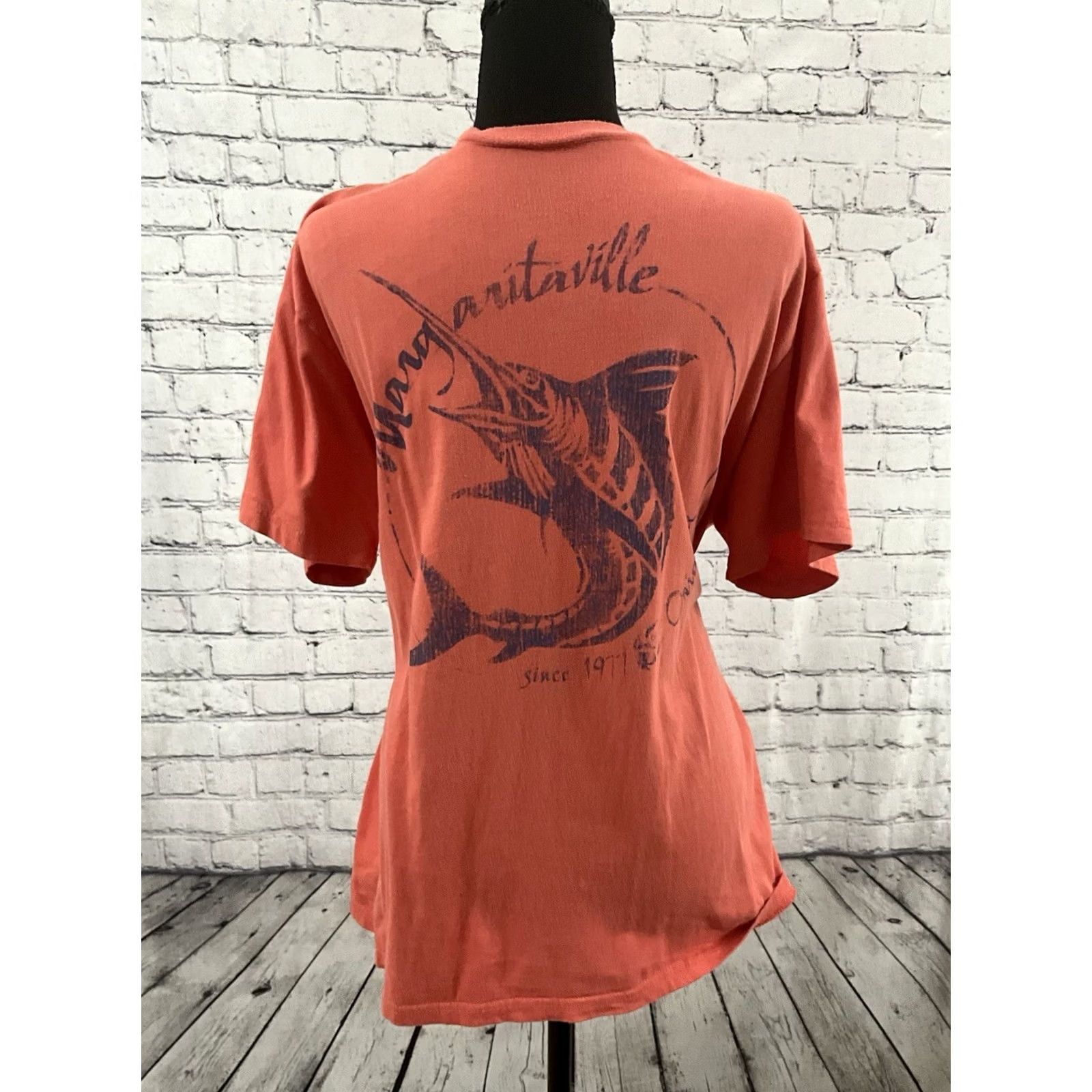 Logo 7 Margaritaville Logo T-Shirt Mens Large Pink Short Sleeve Crew Neck Cotton Regular Fit Fish Pattern Logo Vintage: No Size US 33 - 4 Thumbnail
