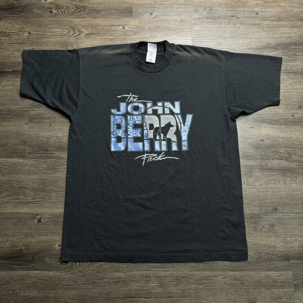 Vintage VINTAGE JOHN BERRY TEE Size US XL / EU 56 / 4 - 1 Thumbnail