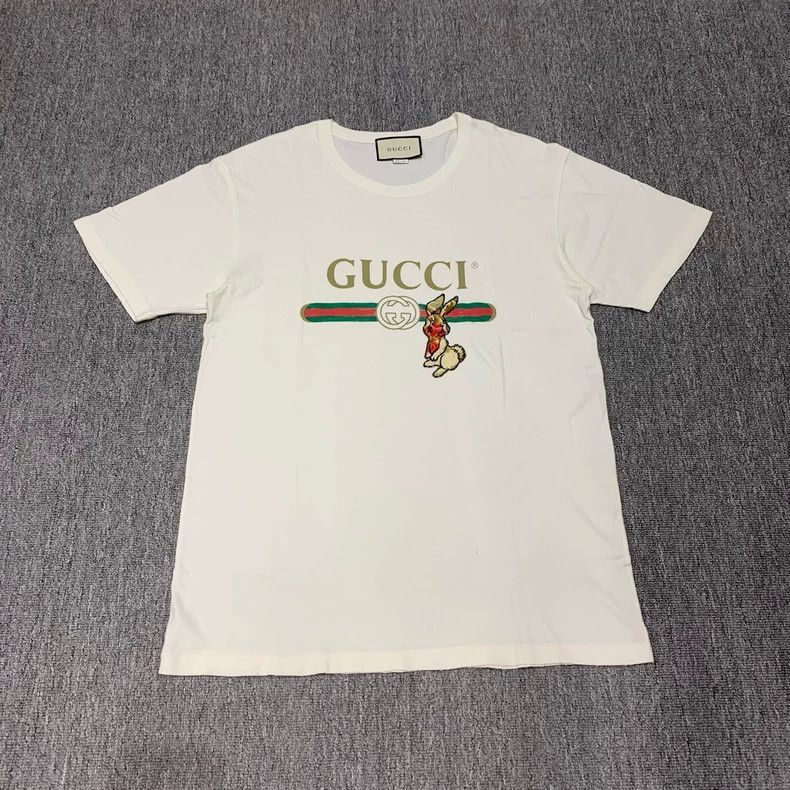 Gucci Gucci Rabbit Graphic Short Sleeve T-Shirt-2508 Size US L / EU 52-54 / 3 - 1 Thumbnail