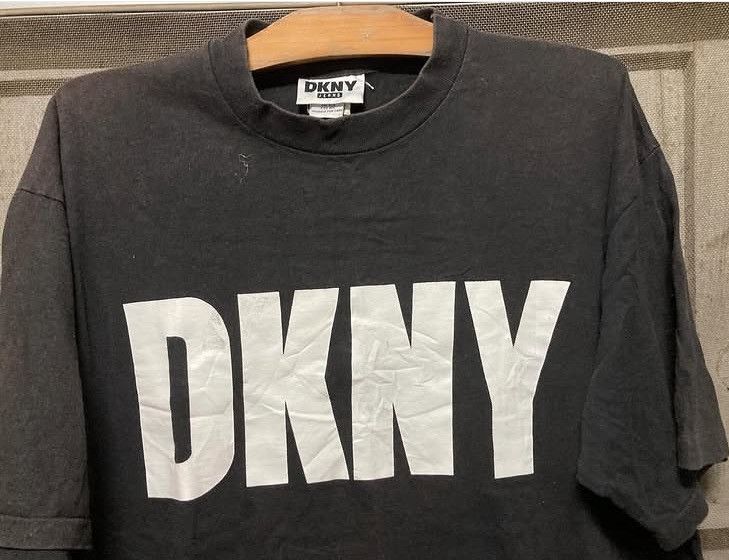 DKNY Vintage T Shirts Dkny 90s Size US L / EU 52-54 / 3 - 2 Thumbnail