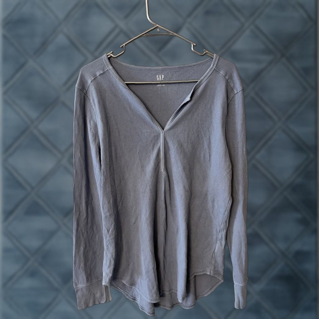 Gap VINTAGE Gap Thermal Waffle Knit V-neck Long Sleeve T-Shirt Womens XL Blue T-Shirt Womens XL Blue Thermal Knit V-Neck Long Sleeve Vintage Gap Size XL / US 12-14 / IT 48-50 - 1 Thumbnail
