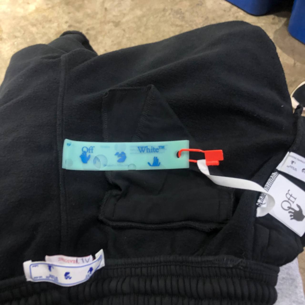 Off-White Off-White Brushed Arrows Shorts BNWT Size US 32 / EU 48 - 6 Thumbnail