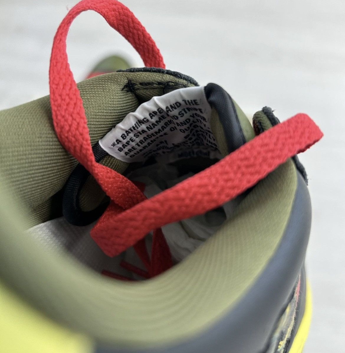 Bape × Kaws VERY RARE OG 2005 A BATHING APE X KAWS BAPESTA Size US 9.5 / EU 42-43 - 10 Thumbnail