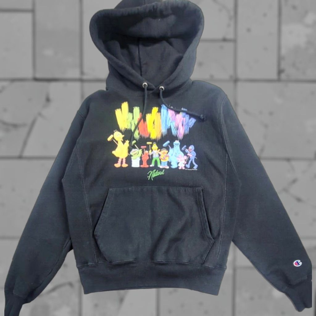 Champion Champion Reverse Weave Hoodie Mens M Black Graphic Print Logo 90s Cartoon Sesame Street - Shirt not applicable Size US M / EU 48-50 / 2 - 1 Thumbnail