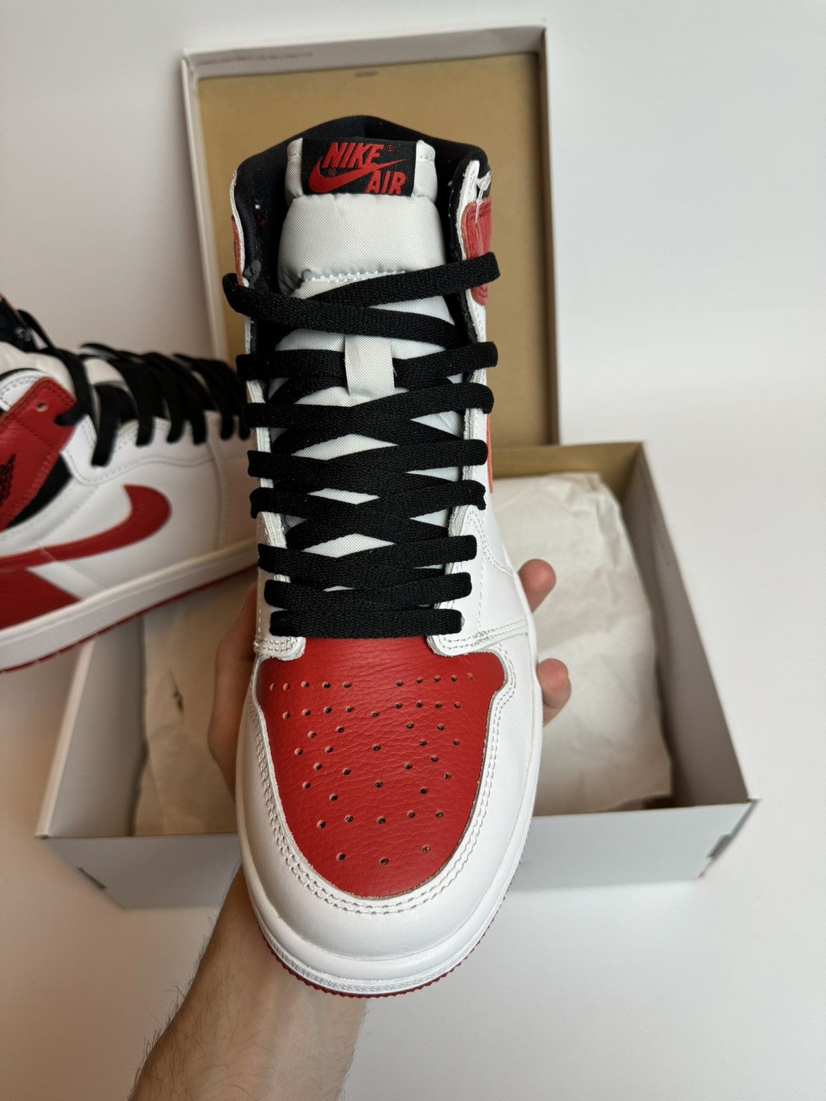 Jordan Brand × Nike New Original Nike Air Jordan 1 Retro High Og(555088 161) Size US 9 / EU 42 - 3 Thumbnail