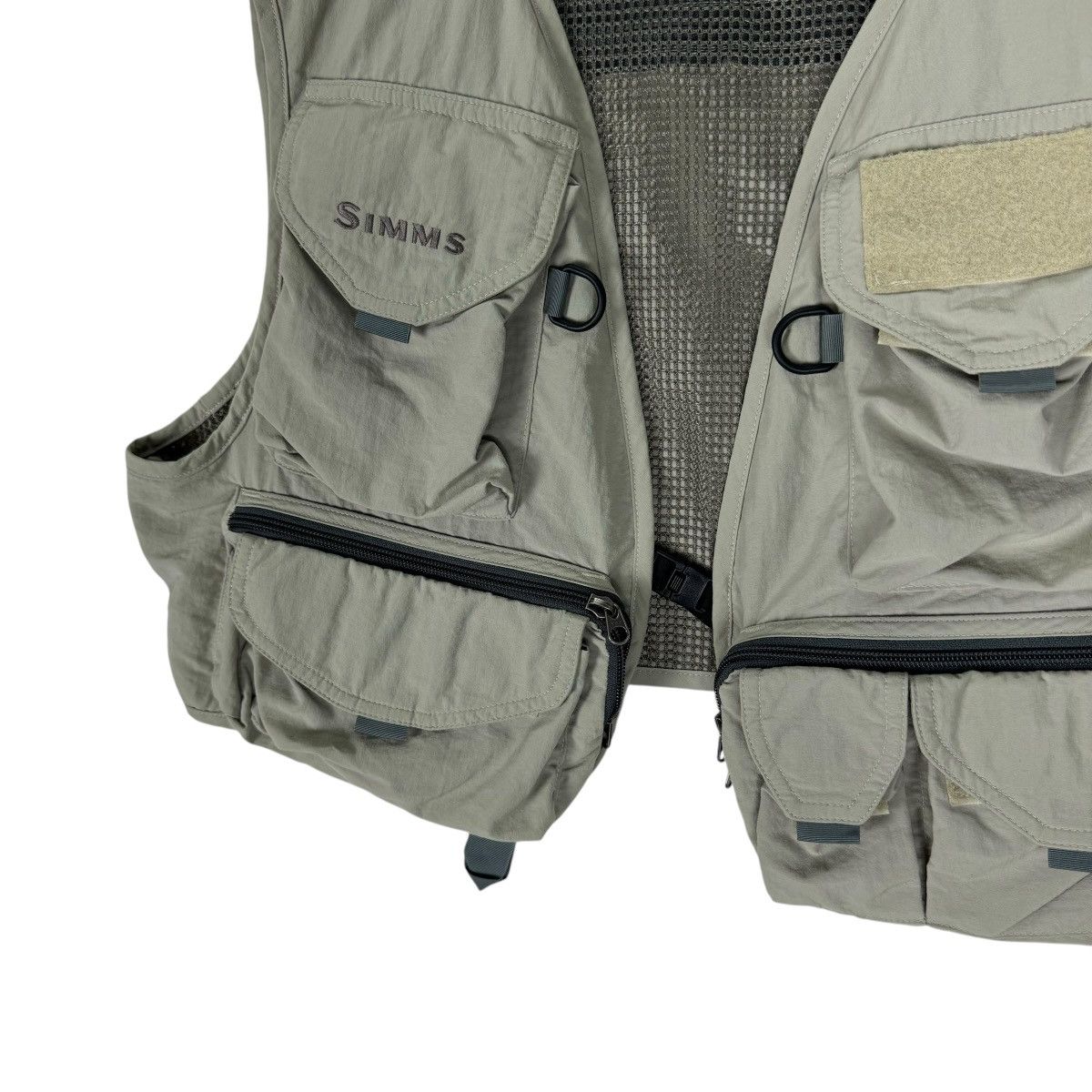 Simms ⚡️SIMMS FISHING UTILITY POCKET MESH VEST Size US M / EU 48-50 / 2 - 4 Thumbnail