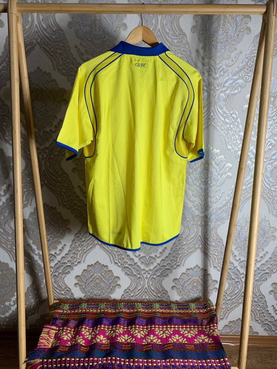 Vintage VERY RARE ADMIRAL FC LEEDS UNITED ENGLAND SOCCER JERSEY Y2K Size US M / EU 48-50 / 2 - 8 Thumbnail