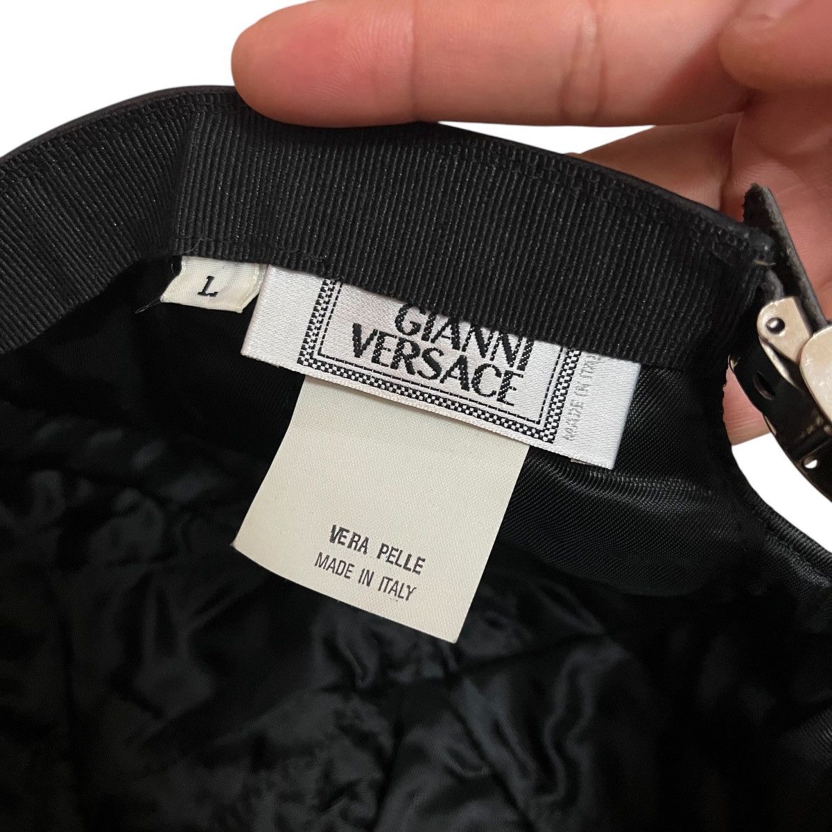 Versace × Vintage Authentic Vintage Gianni Versace Medusa Leather Cap Hat Size ONE SIZE - 10 Thumbnail