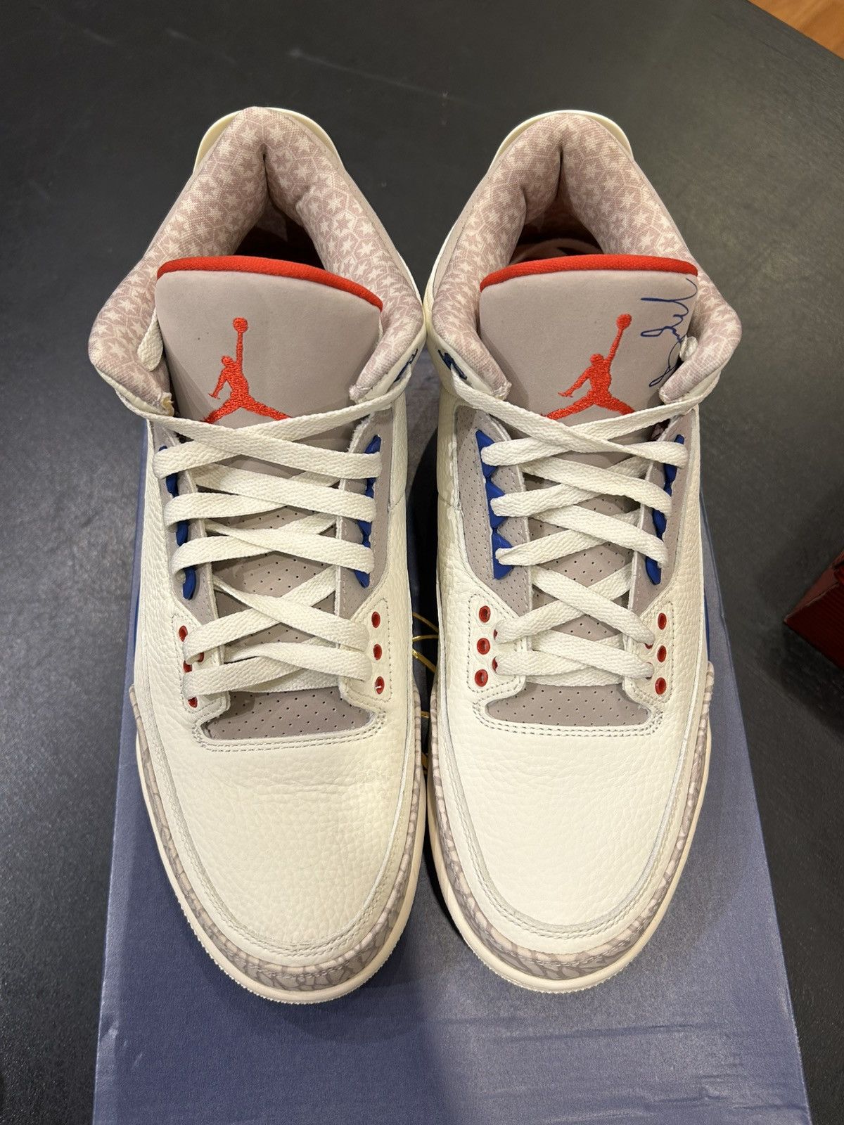 Jordan Brand Jordan 3 Retro ‘International Flight’ Size US 11.5 / EU 44-45 - 4 Thumbnail