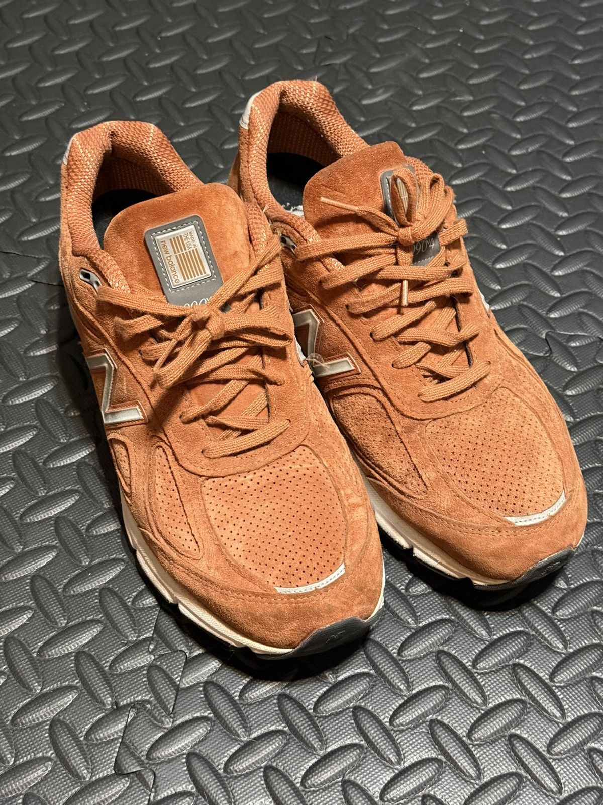 New Balance New Balance m990jp4 burnt orange 990v4 size 12 Size US 12 / EU 45 - 1 Thumbnail