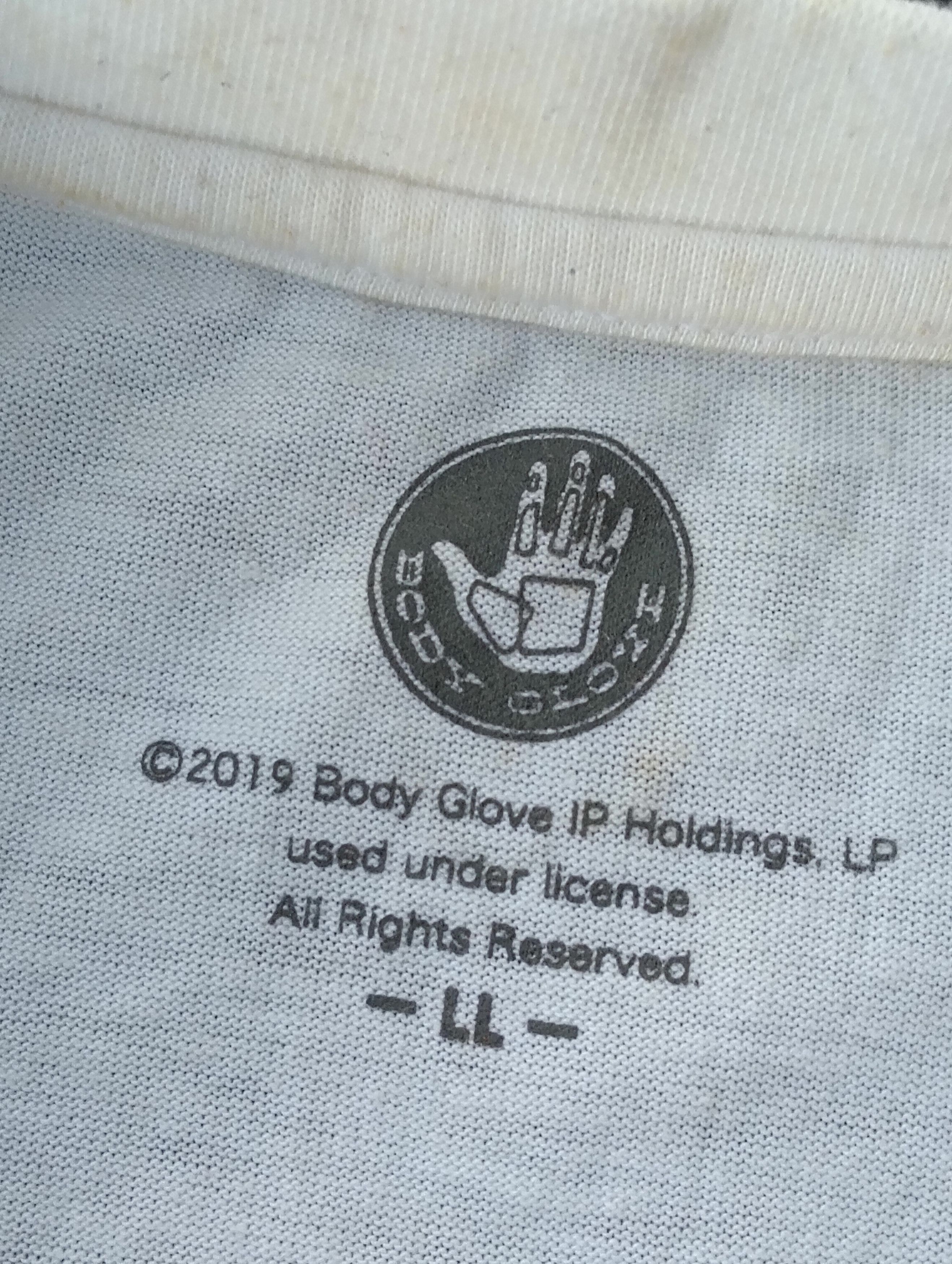 Billabong × Body Glove × Volcom Y2K 2 tone body Glove California Tshirt copyright 2019 Size US L / EU 52-54 / 3 - 5 Thumbnail