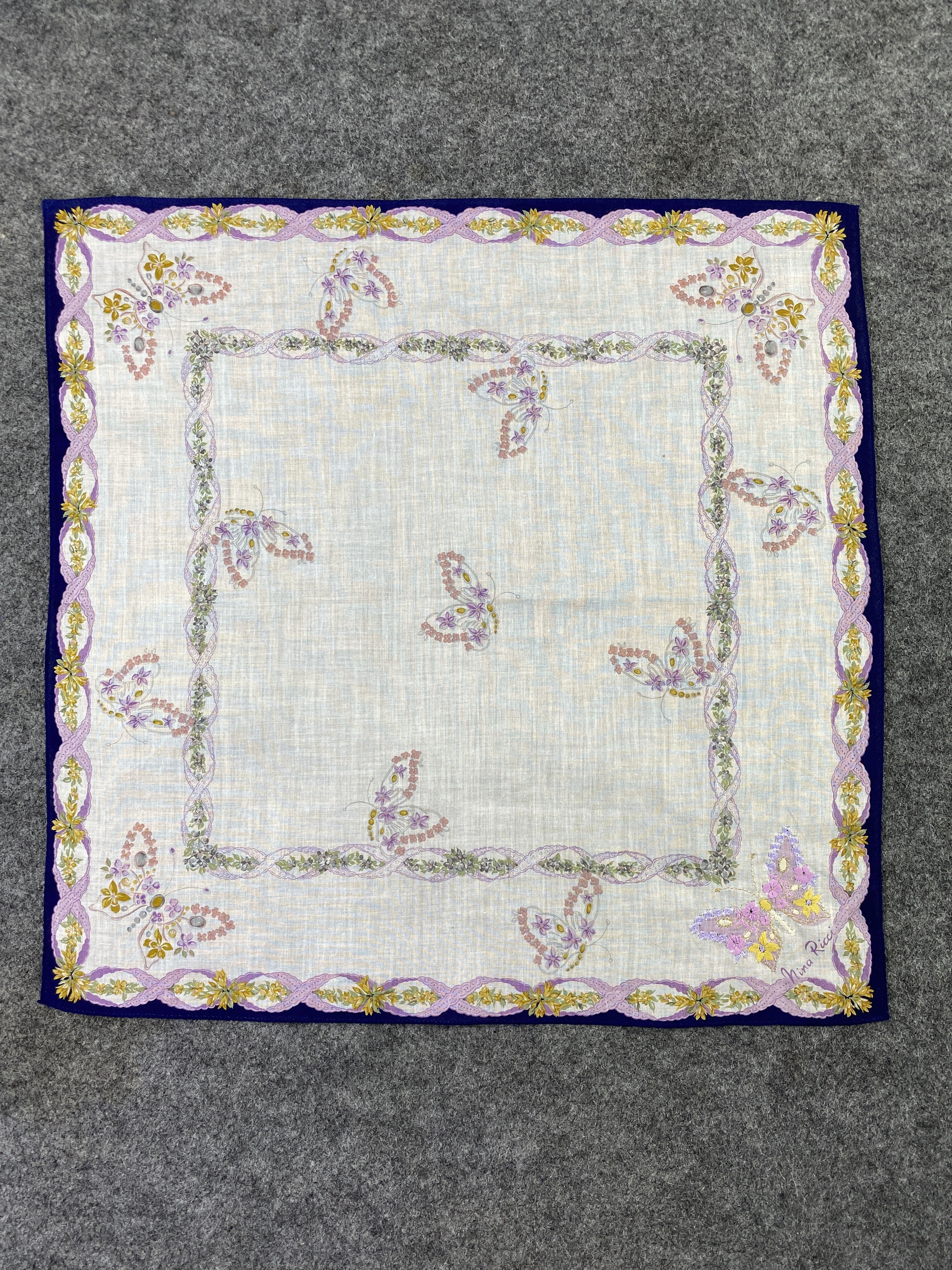 Nina Ricci Nina Ricci Handkerchief / Bandana / Neckerchief-B453 Size ONE SIZE - 3 Thumbnail