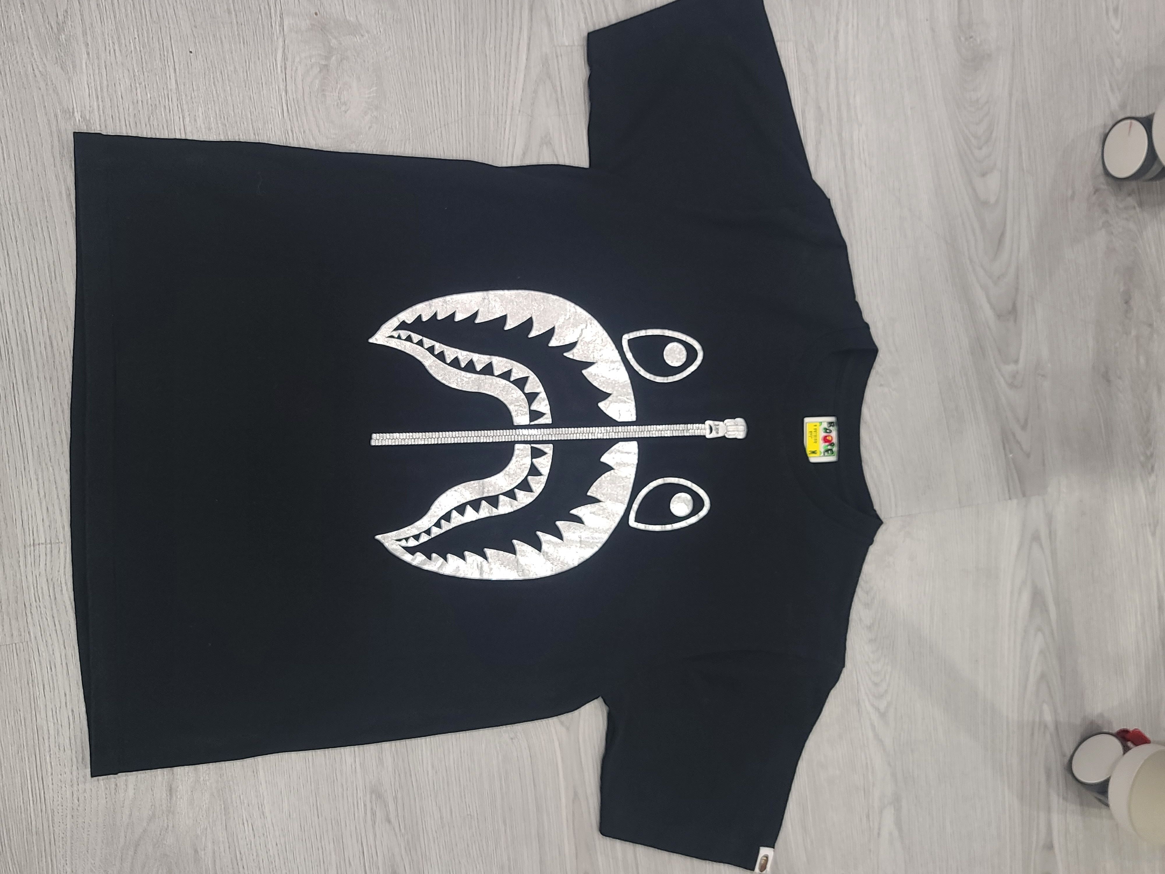 Bicolor Shark Tee